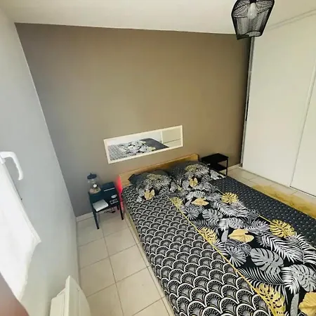 Flat מילאו